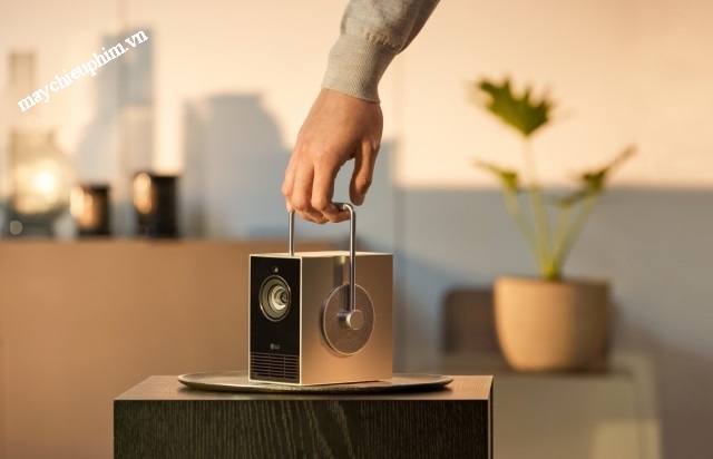 lg_cinebeam_qube_4k