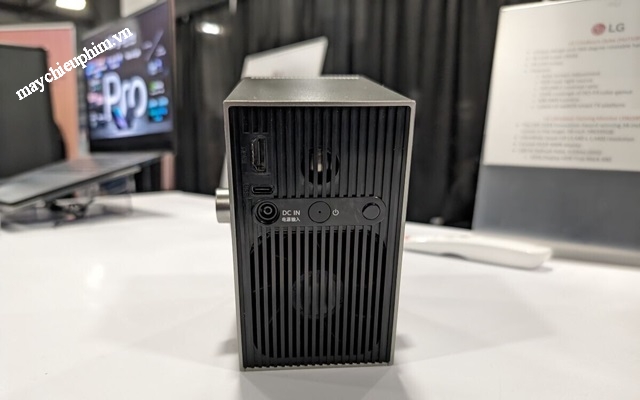 lg_cinebeam_qube_review