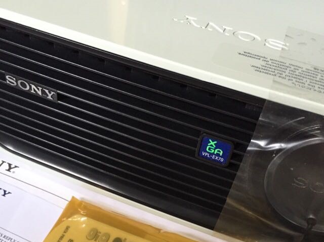 may_chieu_cu_sony_vpl-ex70